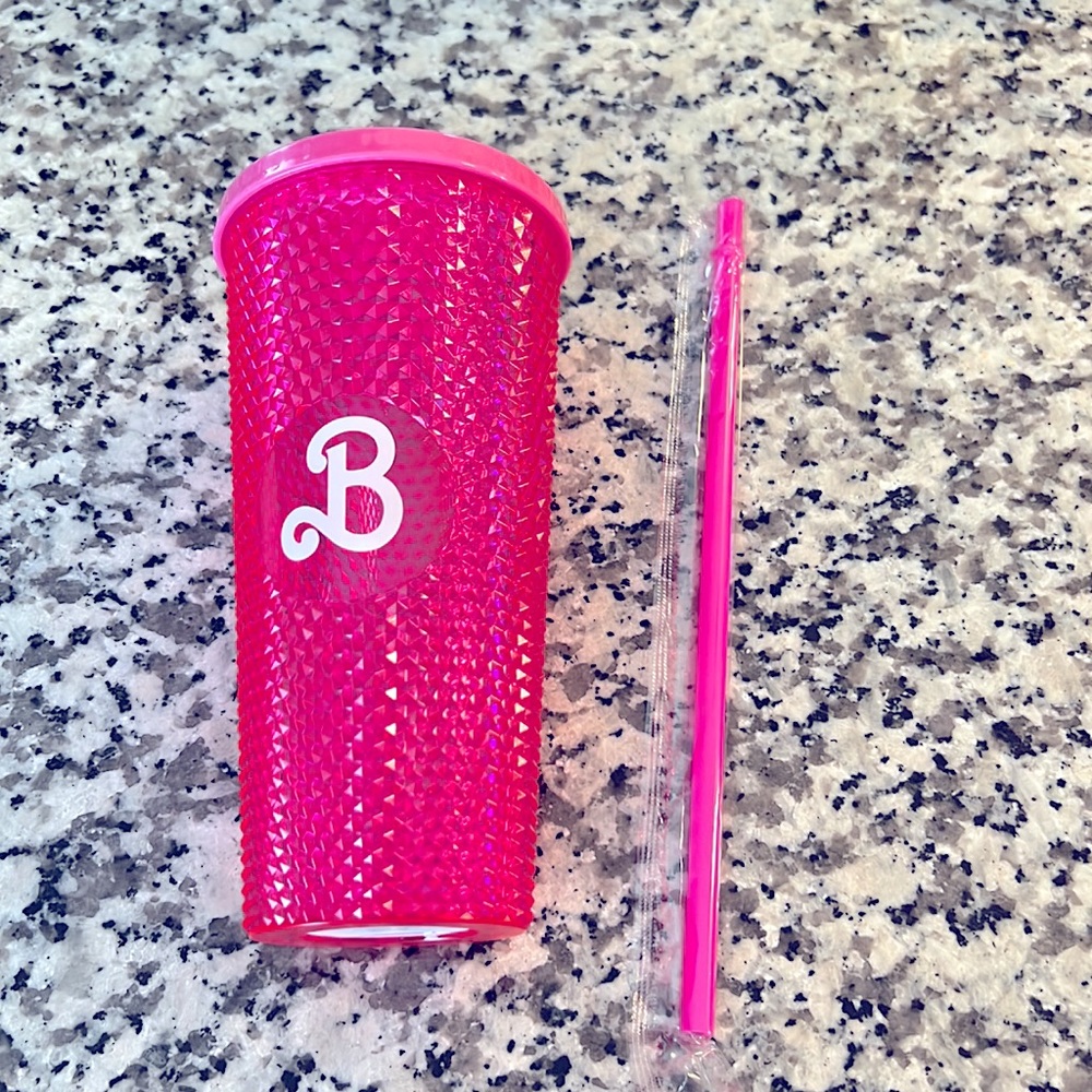 Barbie Cup - Picture 2 of 6